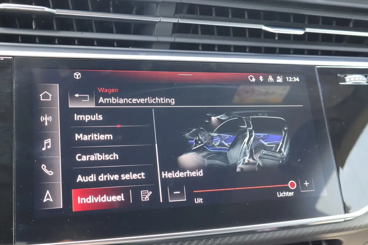4.0 TFSI RS Q8 quattro URBAN l EXCLUSIVE PAINT GRIGIO TELESTO l PPF l KERAMISCH l CARBON l SOFTCLOSE l HUD l B&O l BTW