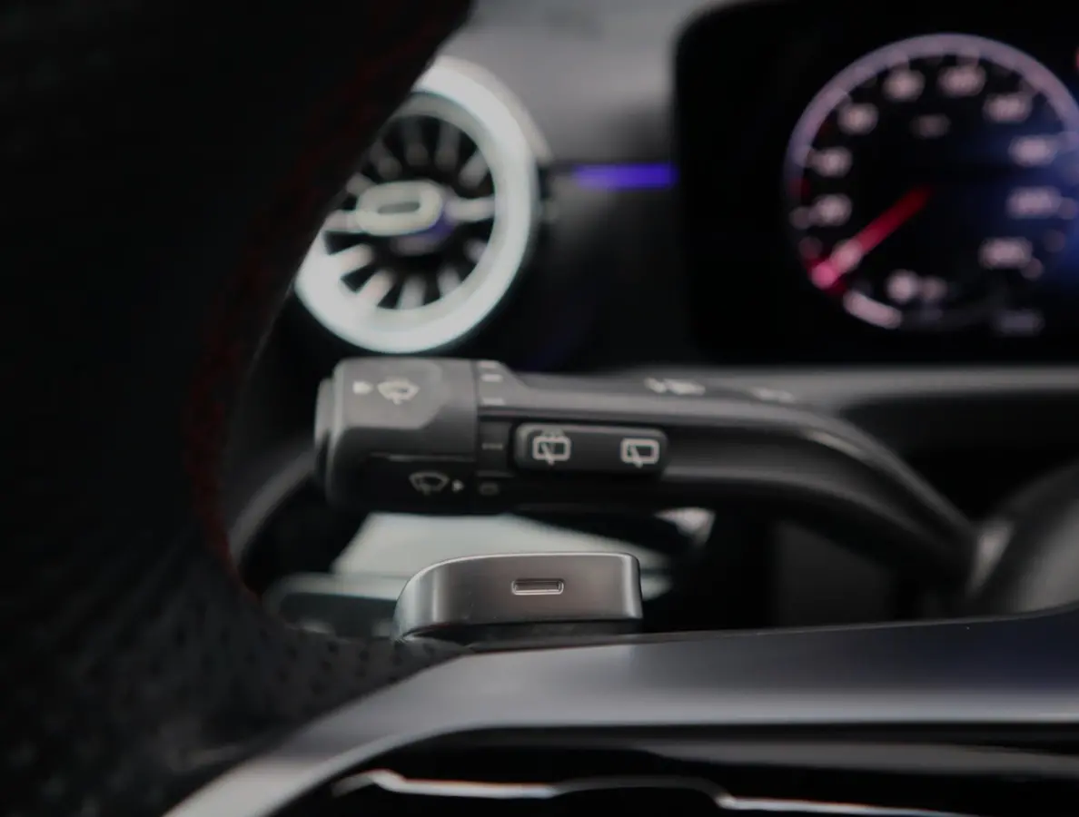250 e Star Edition AMG Line | Pano | ACC | 19 Inch | Stoelverwarming