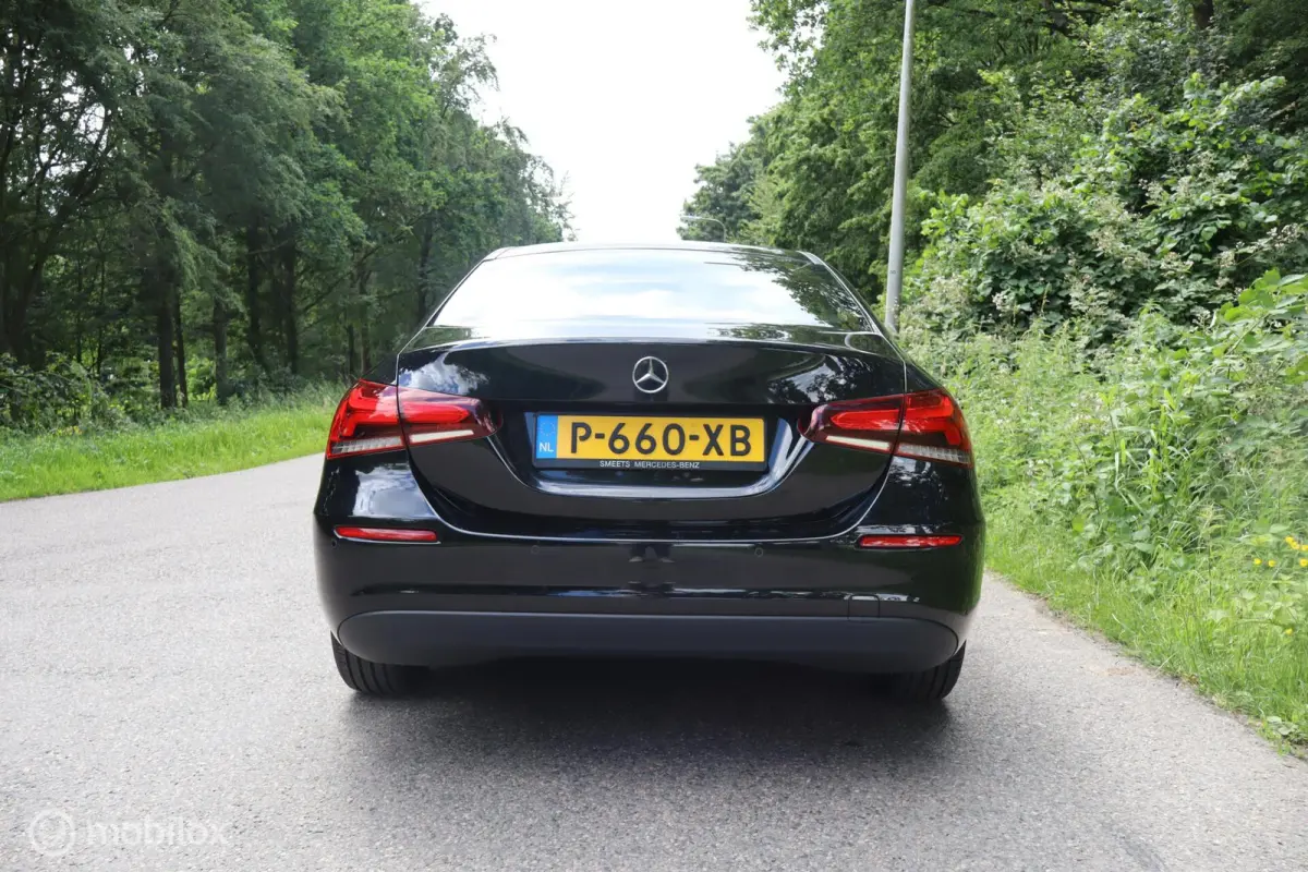 180 BusinessLine | Keyless | Carplay | Cam
