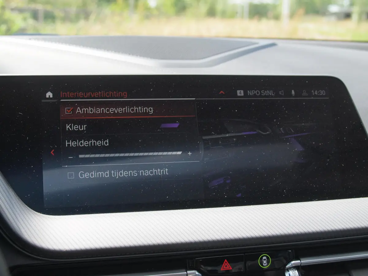 218i High Executive Edition | M-Performance Pakket | Panoramadak | Camera | Trekhaak | Sfeerverlichting | Apple Carplay |