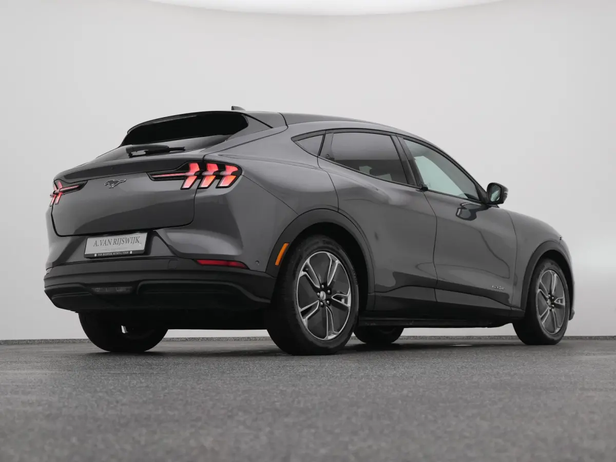 Standard RWD 75 kWh | 360° | ADAPTIVE | KEYLESS | STOEL- EN STUURVERW.