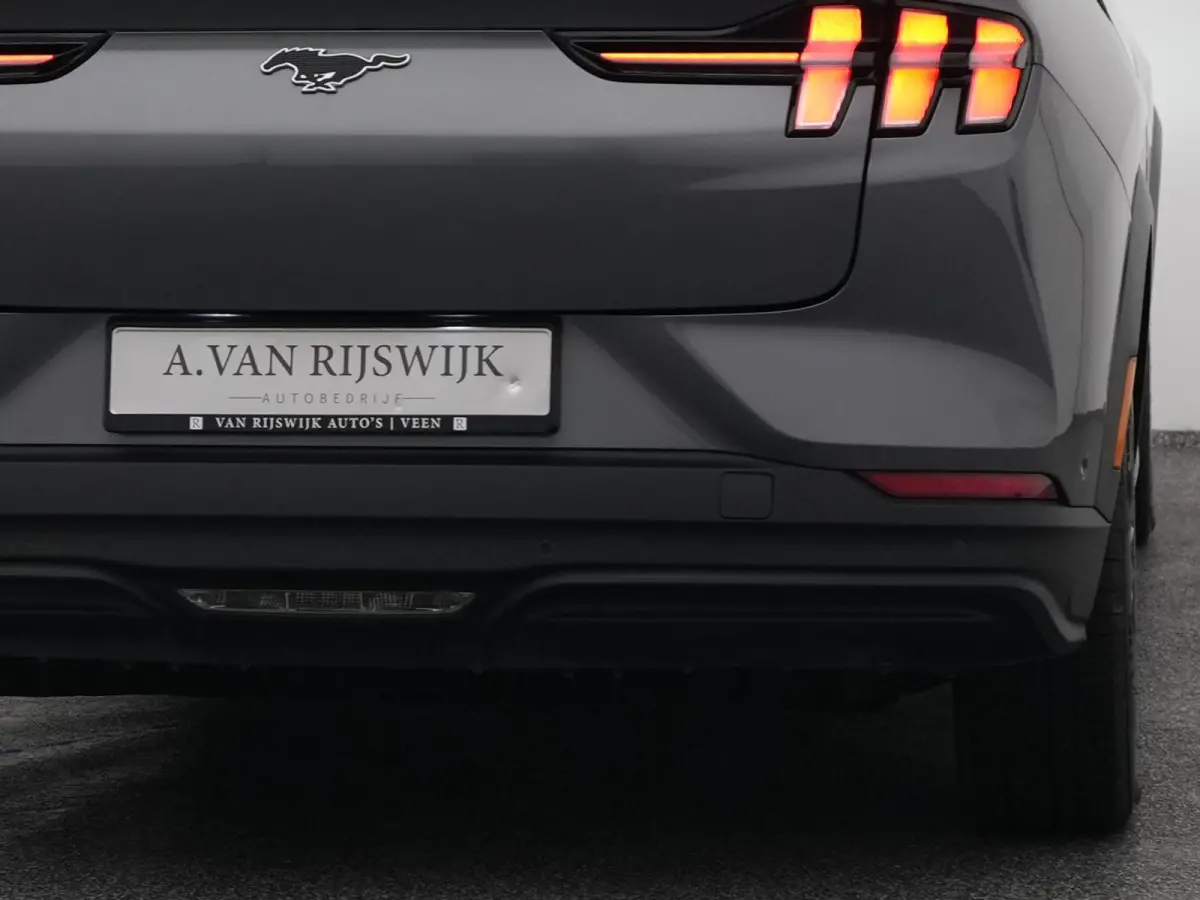 Standard RWD 75 kWh | 360° | ADAPTIVE | KEYLESS | STOEL- EN STUURVERW.
