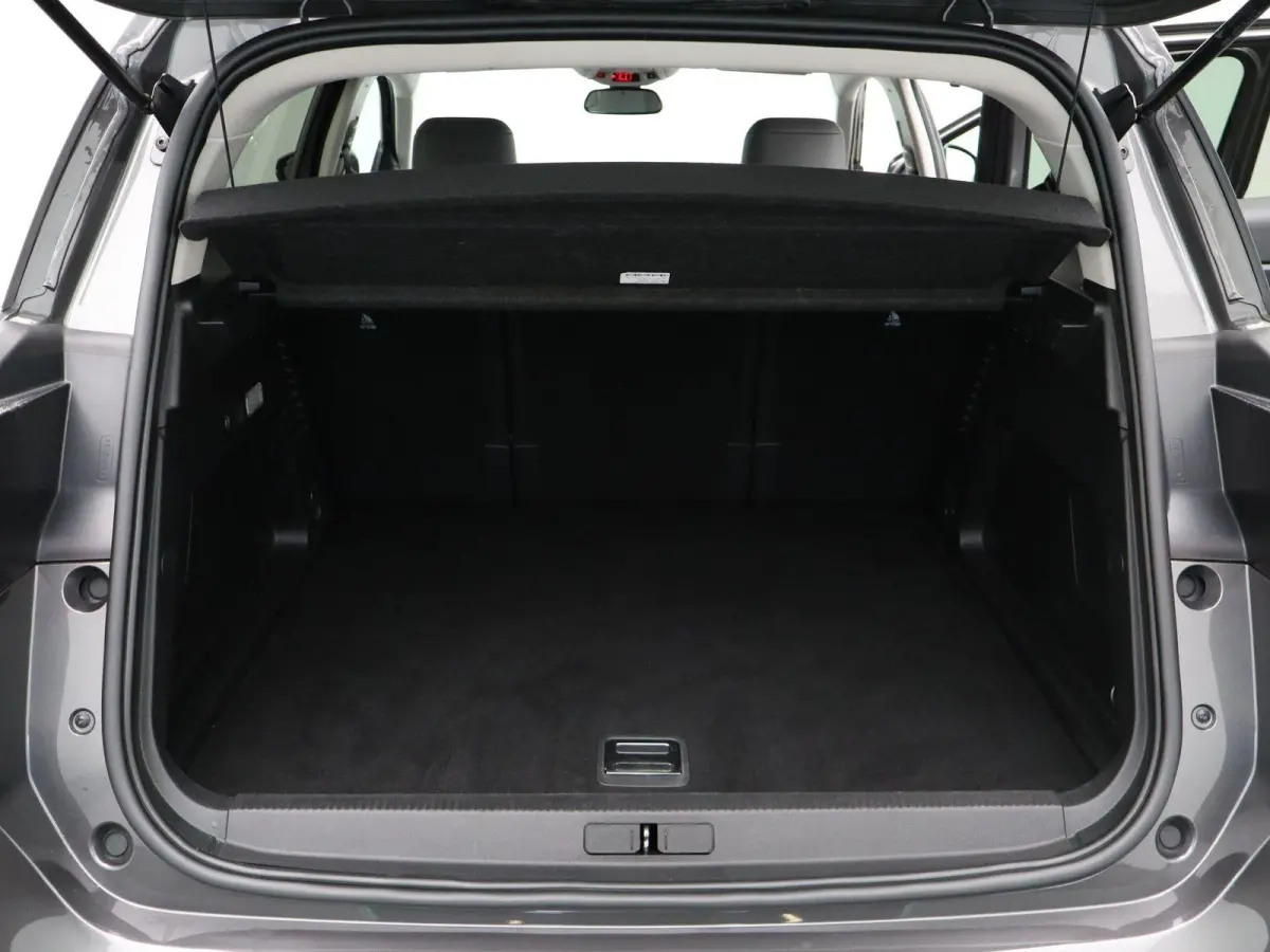 Hybrid 225 e-EAT8 Feel | NAVIGATIE | HALF-LEDER | PARKEERSENSOREN | PARKEERSENSOREN