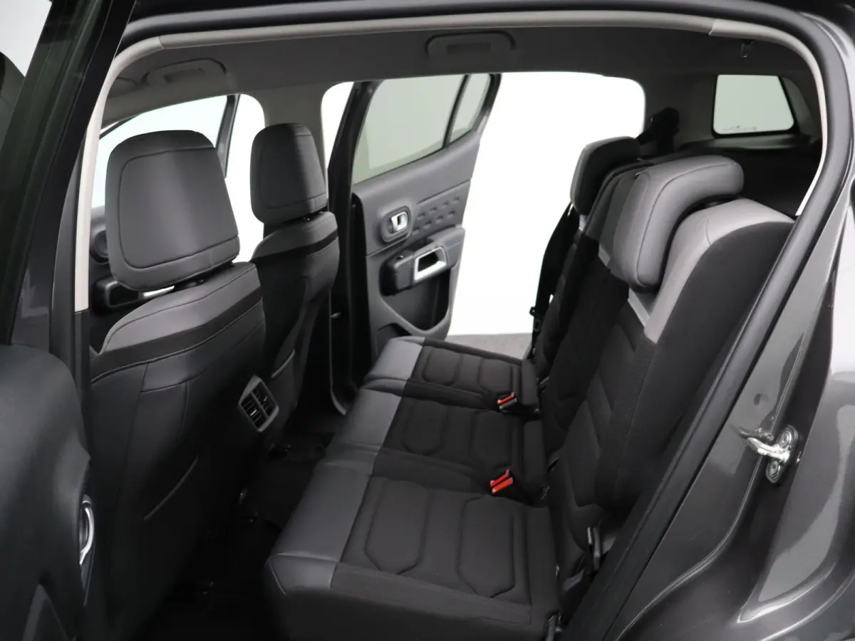 Hybrid 225 e-EAT8 Feel | NAVIGATIE | HALF-LEDER | PARKEERSENSOREN | PARKEERSENSOREN