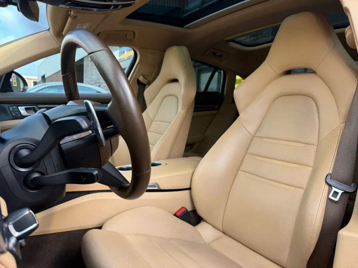 2.9 4 E-Hybrid Platinum Edition | 2E EIGENAAR | 12MND GARANTIE | ACC | PANO | HUD | CARPLAY | SFEER | 360 CAMERA | BOMVOL | SOFTCLOSE |