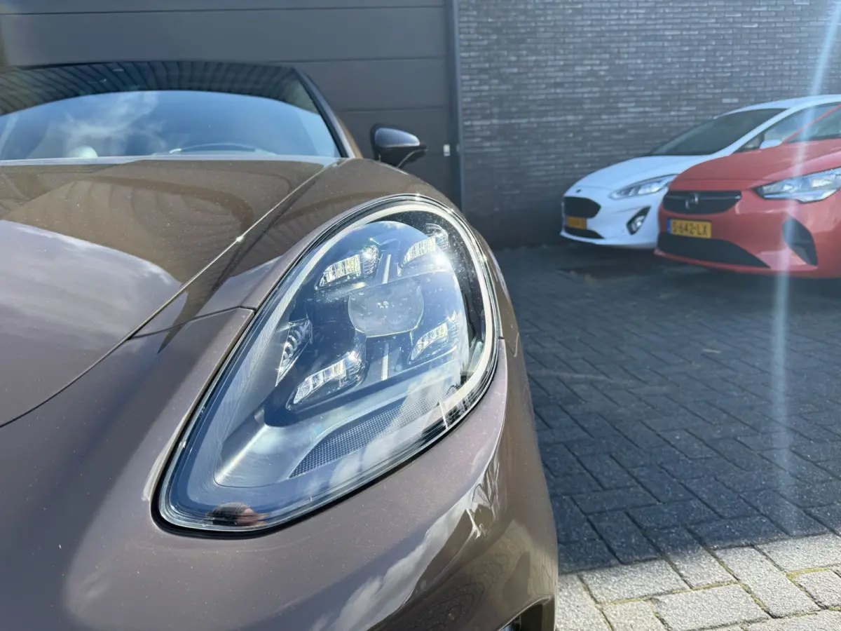 2.9 4 E-Hybrid Platinum Edition | 2E EIGENAAR | 12MND GARANTIE | ACC | PANO | HUD | CARPLAY | SFEER | 360 CAMERA | BOMVOL | SOFTCLOSE |