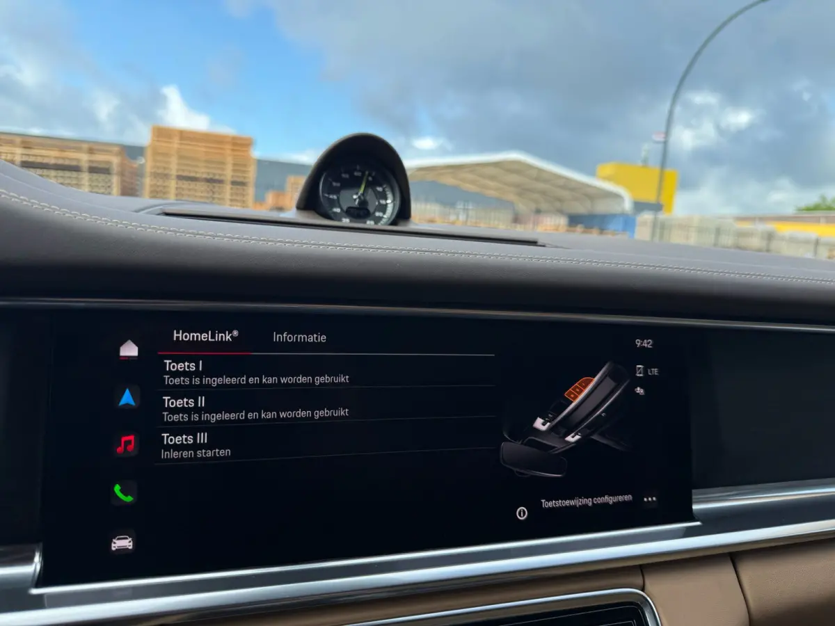 2.9 4 E-Hybrid Platinum Edition | 2E EIGENAAR | 12MND GARANTIE | ACC | PANO | HUD | CARPLAY | SFEER | 360 CAMERA | BOMVOL | SOFTCLOSE |