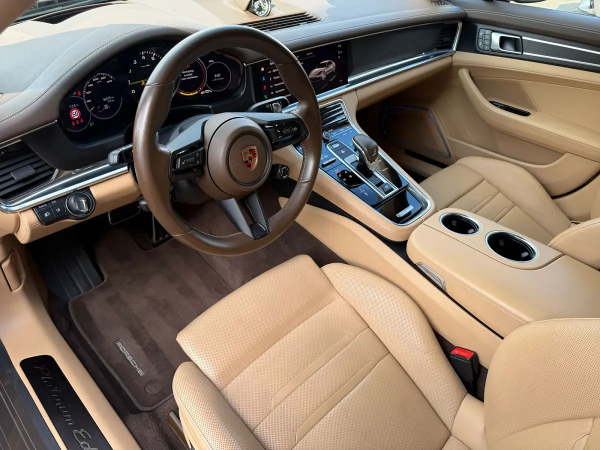 2.9 4 E-Hybrid Platinum Edition | 2E EIGENAAR | 12MND GARANTIE | ACC | PANO | HUD | CARPLAY | SFEER | 360 CAMERA | BOMVOL | SOFTCLOSE |