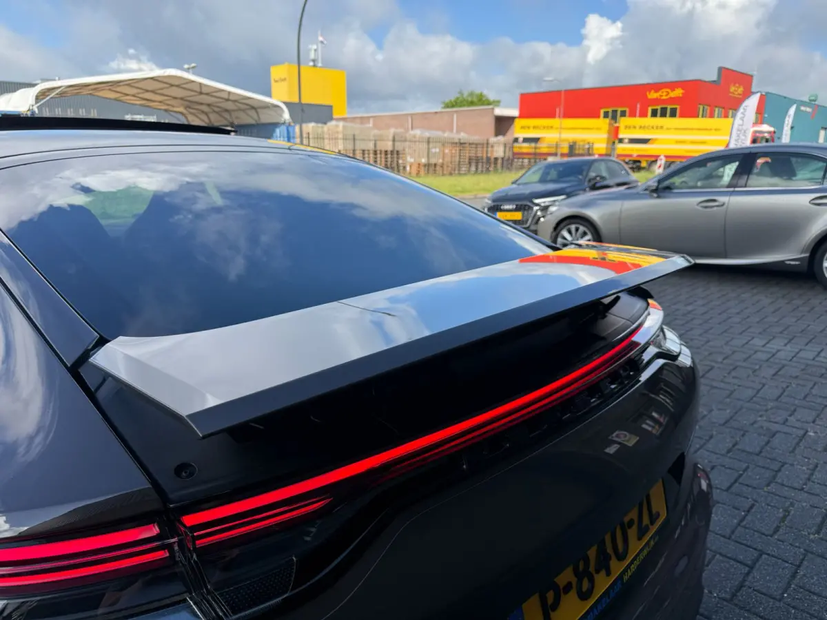 2.9 4 E-Hybrid Platinum Edition | 2E EIGENAAR | 12MND GARANTIE | ACC | PANO | HUD | CARPLAY | SFEER | 360 CAMERA | BOMVOL | SOFTCLOSE |