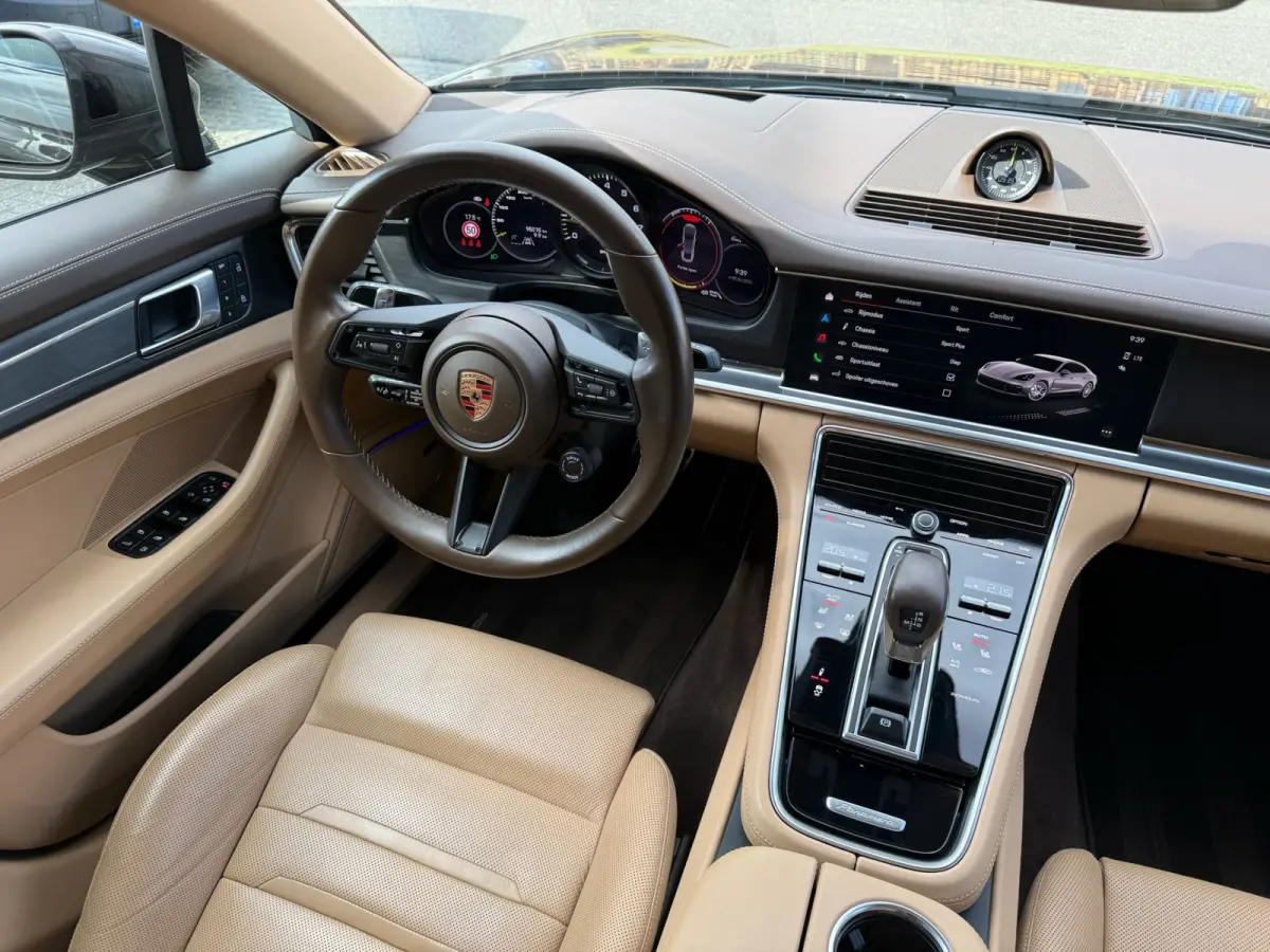 2.9 4 E-Hybrid Platinum Edition | 2E EIGENAAR | 12MND GARANTIE | ACC | PANO | HUD | CARPLAY | SFEER | 360 CAMERA | BOMVOL | SOFTCLOSE |