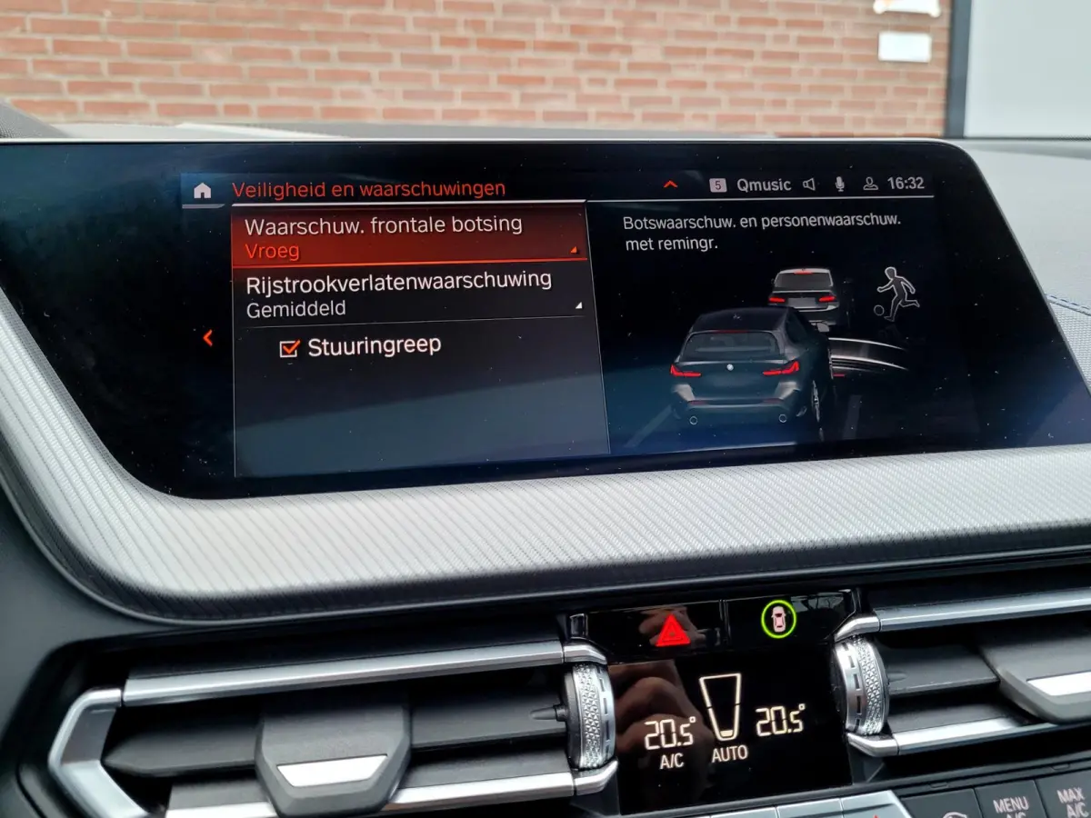 118i M-sport Pano Camera Stuurverw. HIFI [1e eig. BTW NL NAP]