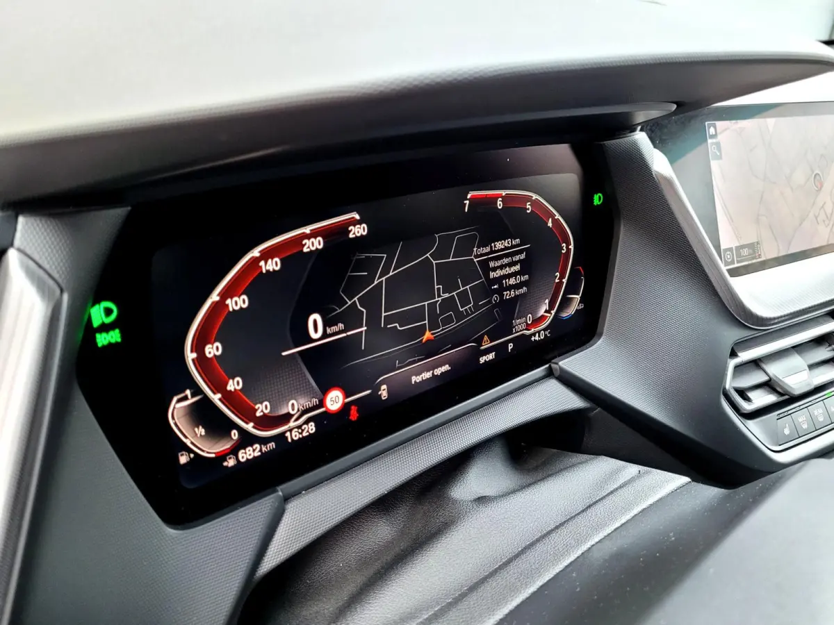 118i M-sport Pano Camera Stuurverw. HIFI [1e eig. BTW NL NAP]