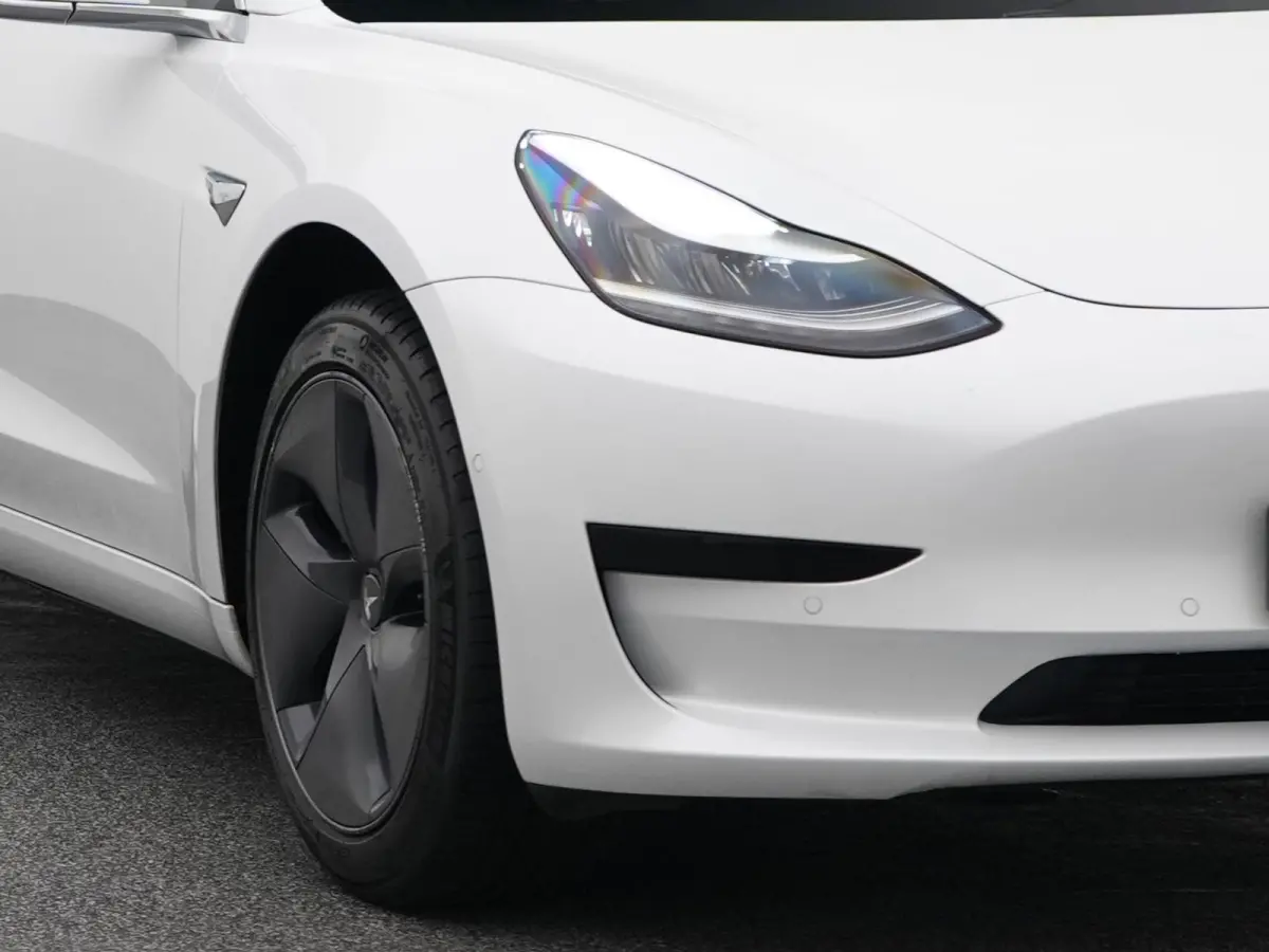 Standard RWD Plus 60 kWh | PANO | CAMERA | STOELVERW.