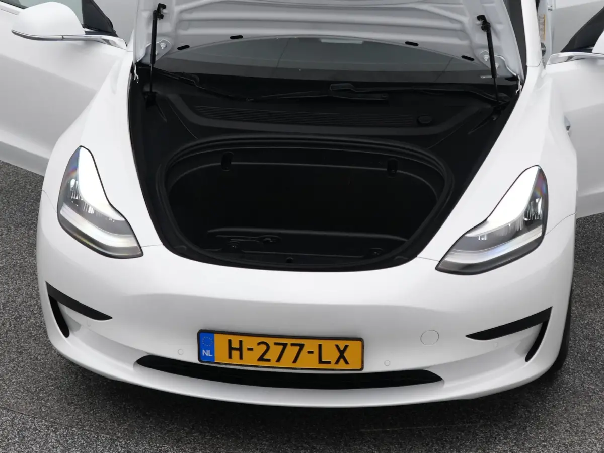 Standard RWD Plus 60 kWh | PANO | CAMERA | STOELVERW.