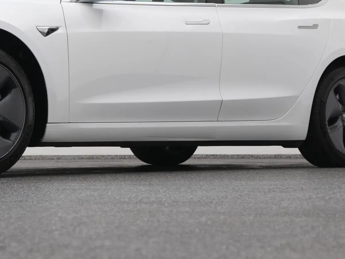 Standard RWD Plus 60 kWh | PANO | CAMERA | STOELVERW.