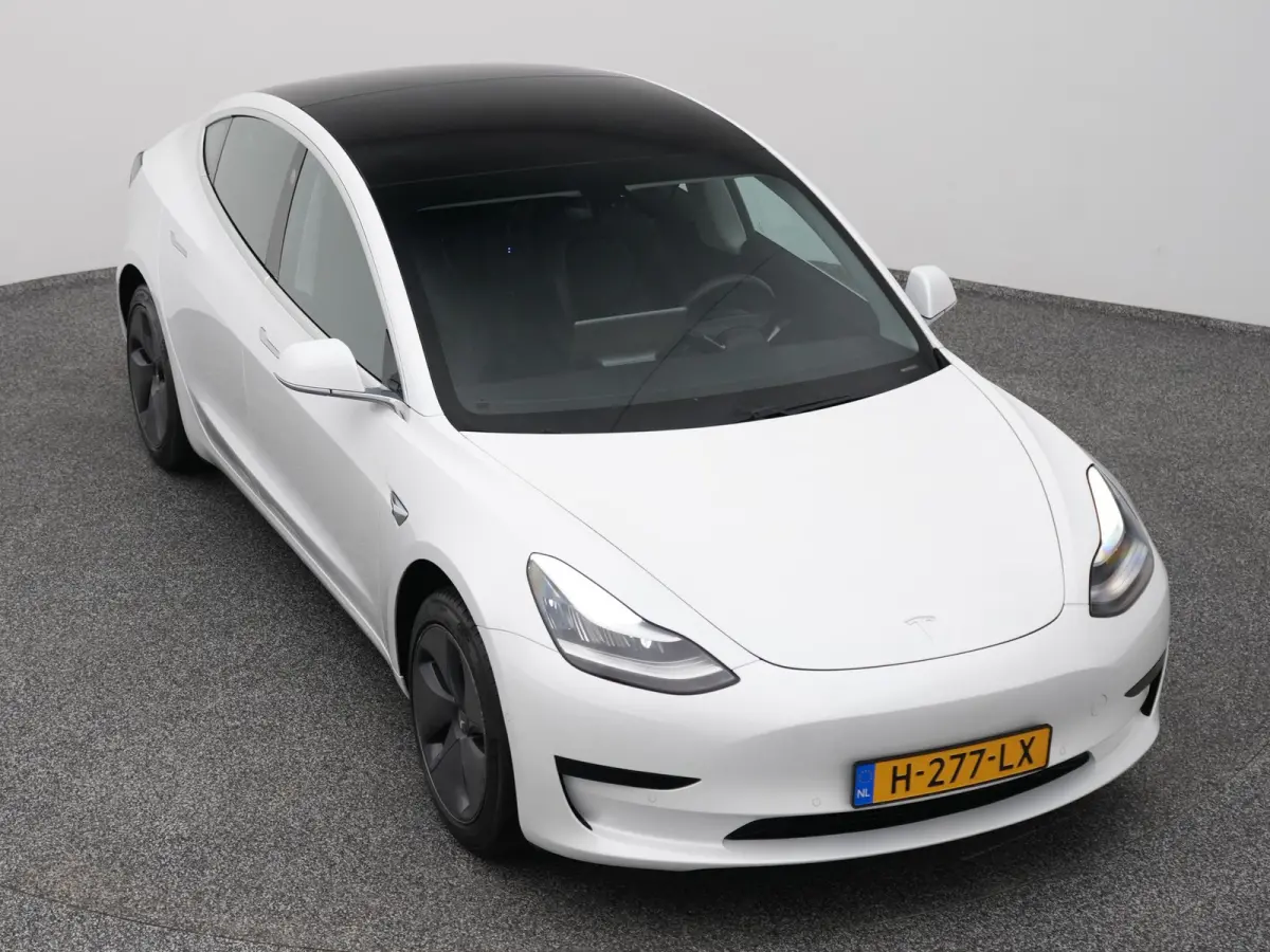 Standard RWD Plus 60 kWh | PANO | CAMERA | STOELVERW.