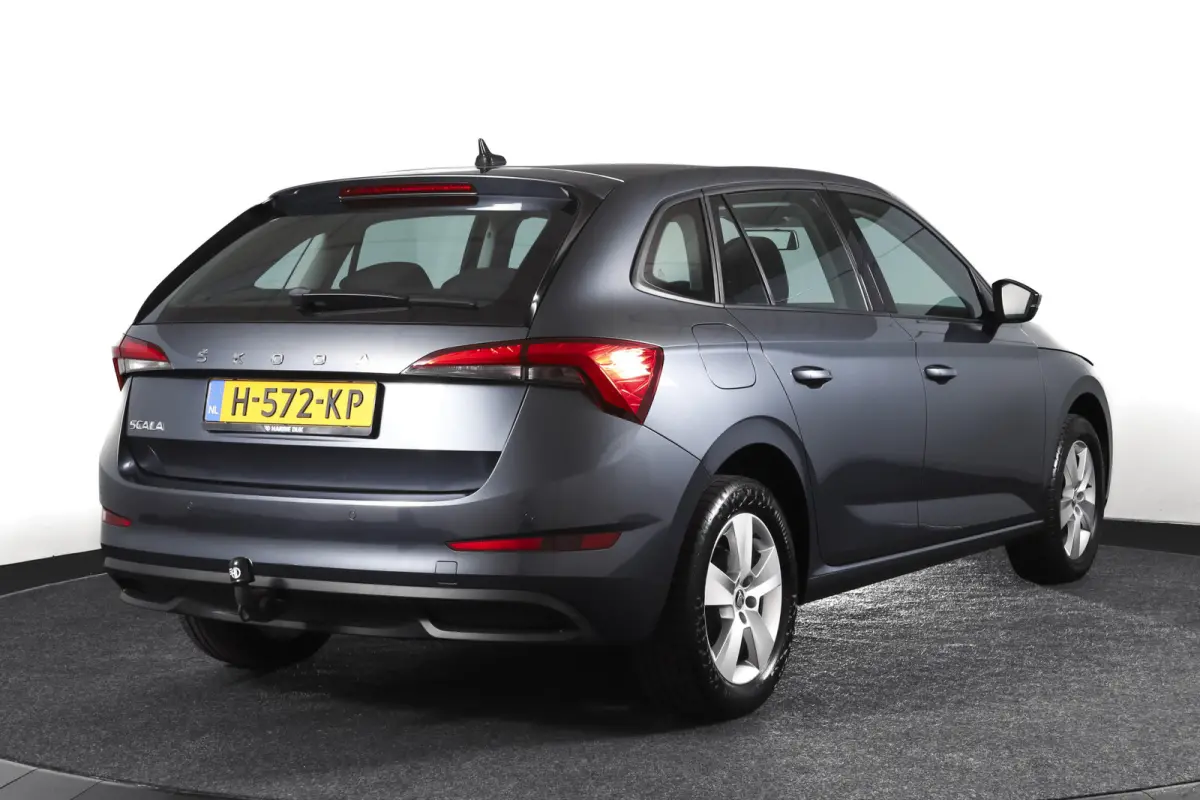 1.0 TSI 116 PK Ambition Org. NL | Cruise | PDC | App. Connect | Airco | Elek. Trekhaak | LM 16" |