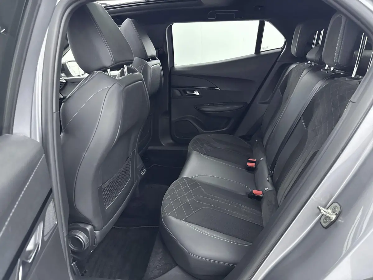 SUV 136pk EV 50 kWh GT Pack | Accu 91% | Fase 3 | Panorama dak | Camera | Navigatie | Parkeersensoren | Carplay