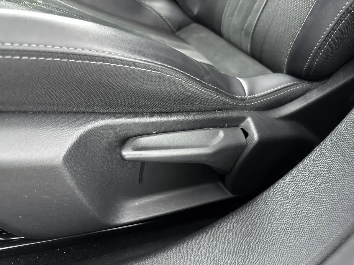 SUV 136pk EV 50 kWh GT Pack | Accu 91% | Fase 3 | Panorama dak | Camera | Navigatie | Parkeersensoren | Carplay