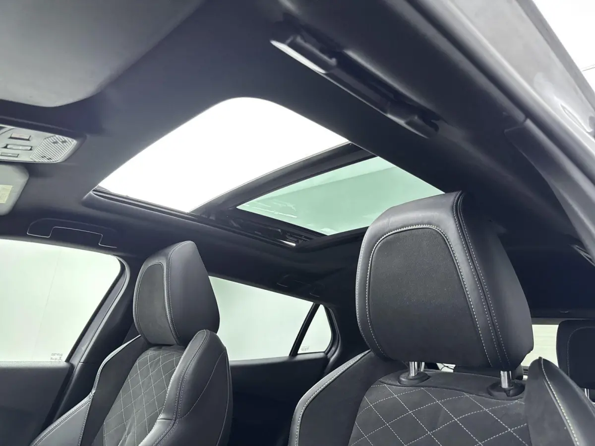 SUV 136pk EV 50 kWh GT Pack | Accu 91% | Fase 3 | Panorama dak | Camera | Navigatie | Parkeersensoren | Carplay