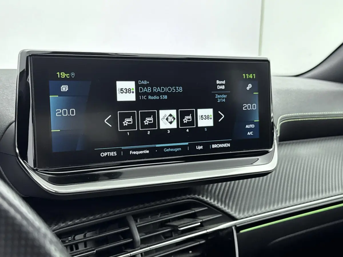 SUV 136pk EV 50 kWh GT Pack | Accu 91% | Fase 3 | Panorama dak | Camera | Navigatie | Parkeersensoren | Carplay