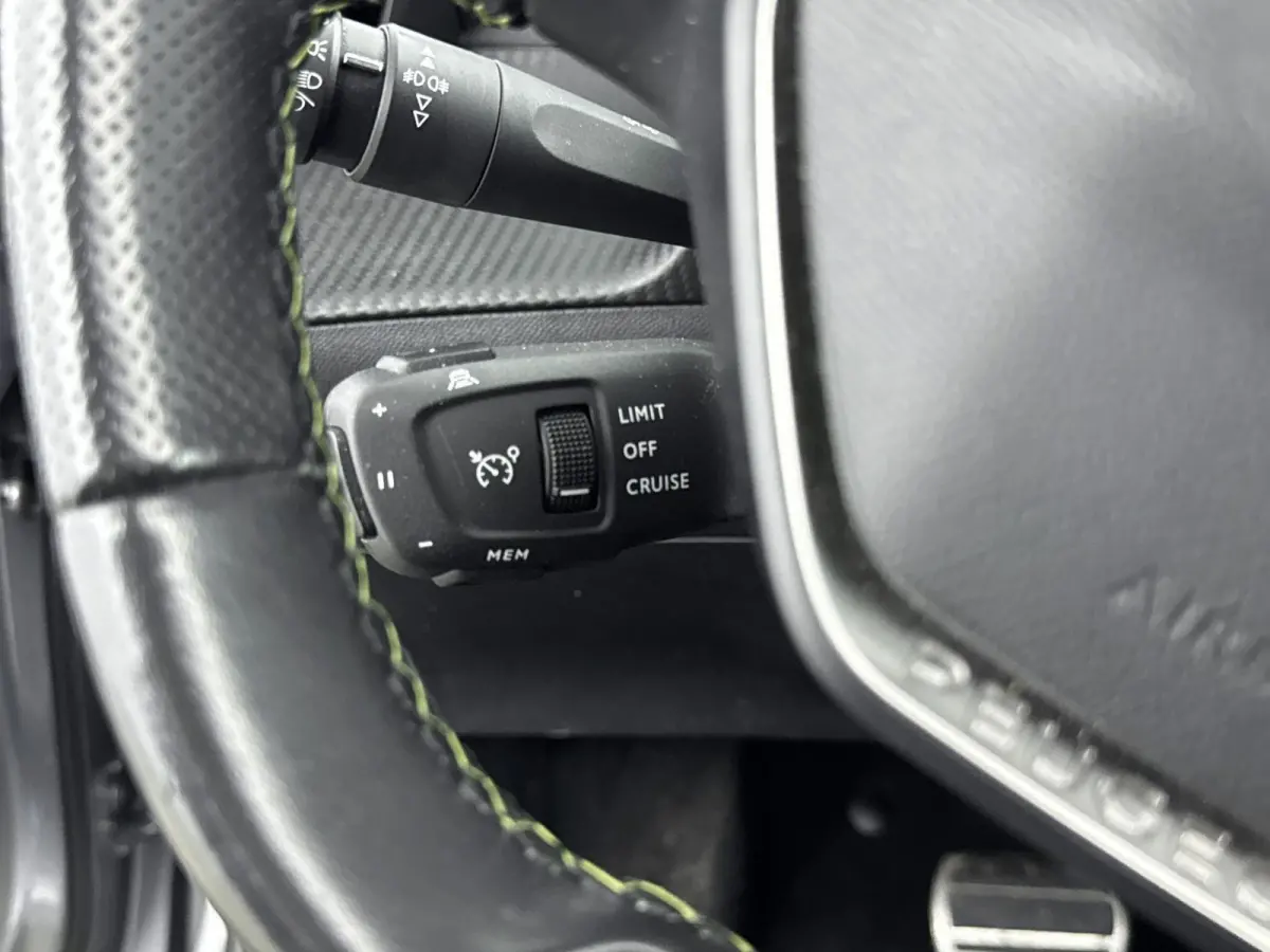 SUV 136pk EV 50 kWh GT Pack | Accu 91% | Fase 3 | Panorama dak | Camera | Navigatie | Parkeersensoren | Carplay
