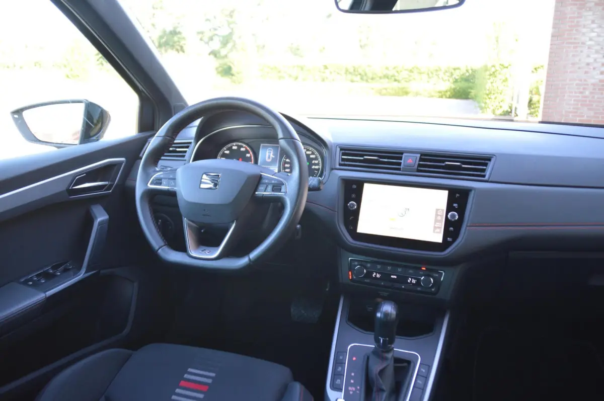 1.0 TSI FR 115 pk Business Intense DSG automaat