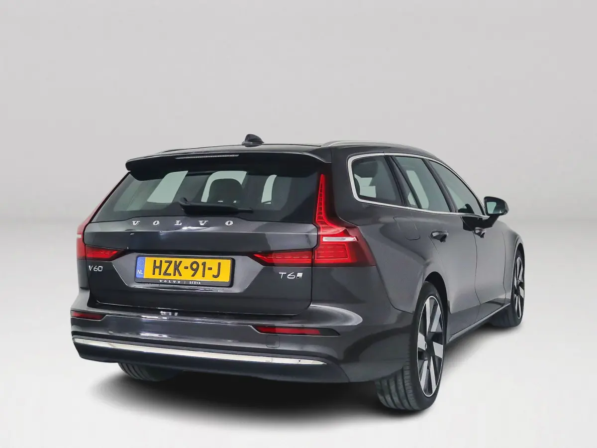 T6 Plug-in hybrid AWD Essential Bright | SOH 99% | Parkeercamera | Stoel- en Stuurverwarming | Cruise control