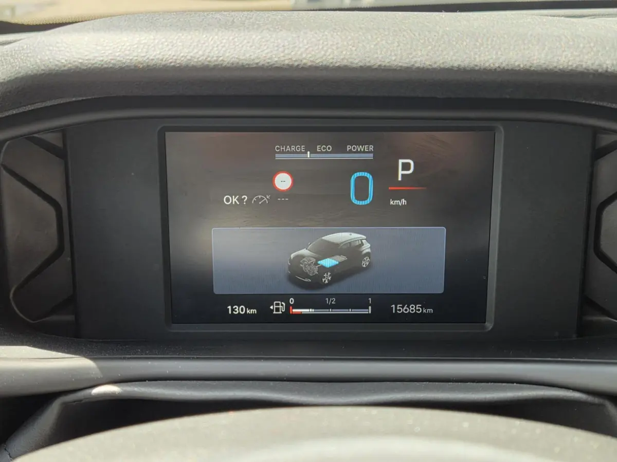 1.2 e-Hybrid Longitude | 2025 | Automaat | Carplay / Cruise / Winterpack