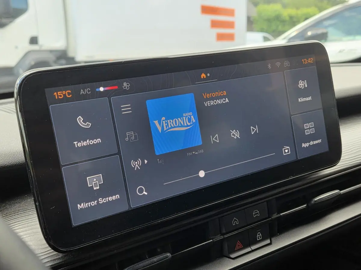 1.2 e-Hybrid Longitude | 2025 | Automaat | Carplay / Cruise / Winterpack