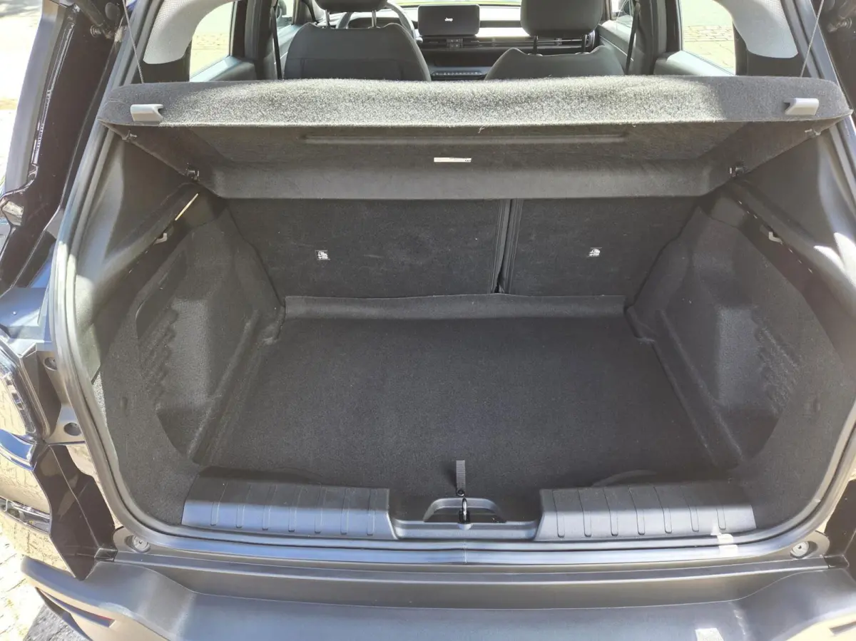 1.2 e-Hybrid Longitude | 2025 | Automaat | Carplay / Cruise / Winterpack