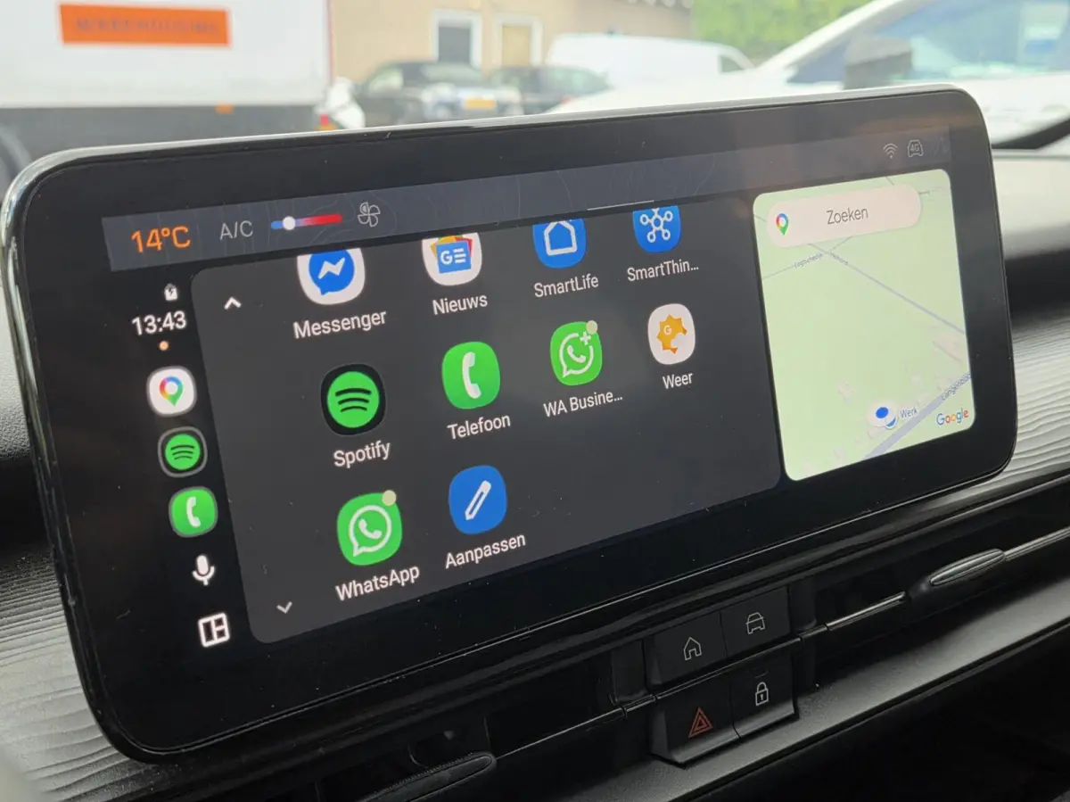 1.2 e-Hybrid Longitude | 2025 | Automaat | Carplay / Cruise / Winterpack