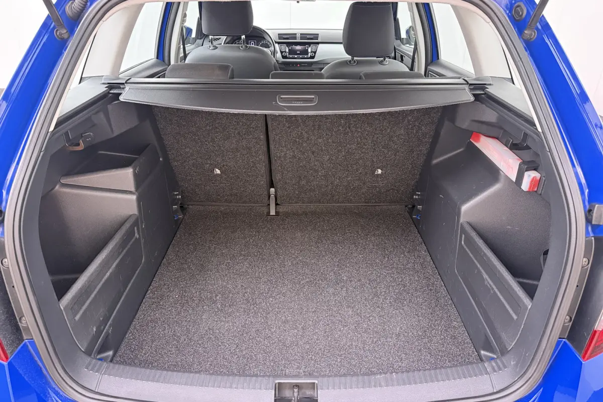 1.0 96 PK TSI Business Carplay Navi Cruise Park.sens LED