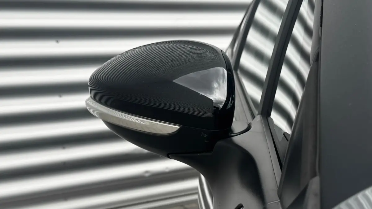 1.2 PURETECH 83PK C-SERIES / NAVI / CLIMA / LED / BLUETOOTH / CRUISECONTROL / 1E EIGENAAR / NIEUWSTAAT !!