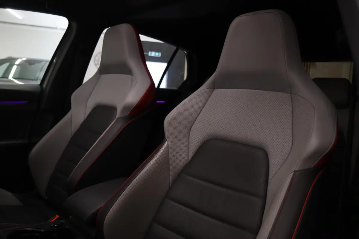 2.0 TSI GTI CLUBSPORT/PANO/HUD/ACC/DCC/NURB/IQ-LIGHT/VOLL