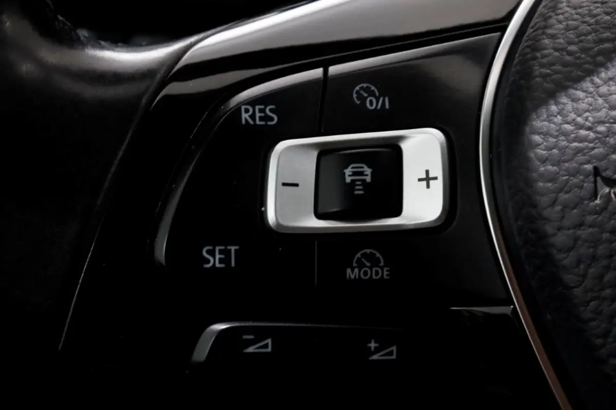 2.0 TDI 102pk L1H1 Exclusive Edition LED/ACC/Navi/2x Schuifdeur 01-2019