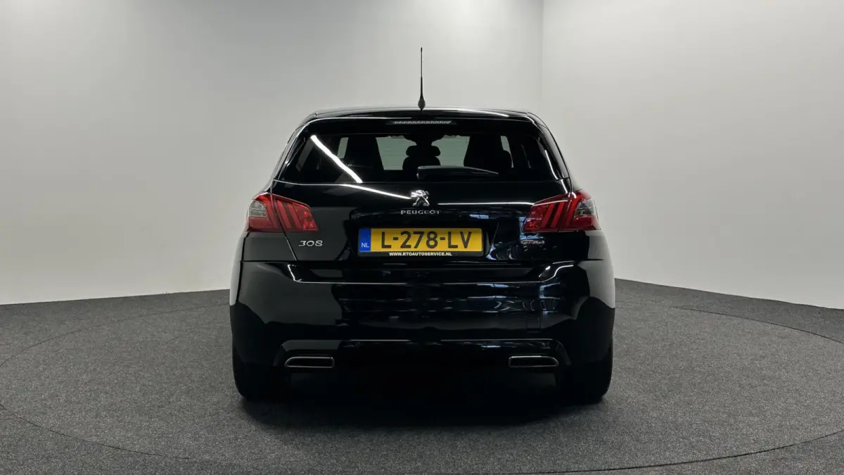 1.2 PureTech GT-Line Avantage PANO CAMERA CARPLAY ECC CRUISE.