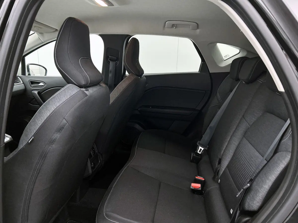 1.3 130pk Intens Automaat | Navigatie | Climate Control | Cruise Control | Parkeersensoren | Keyless Entry/Start | Apple Carplay/Android Auto |