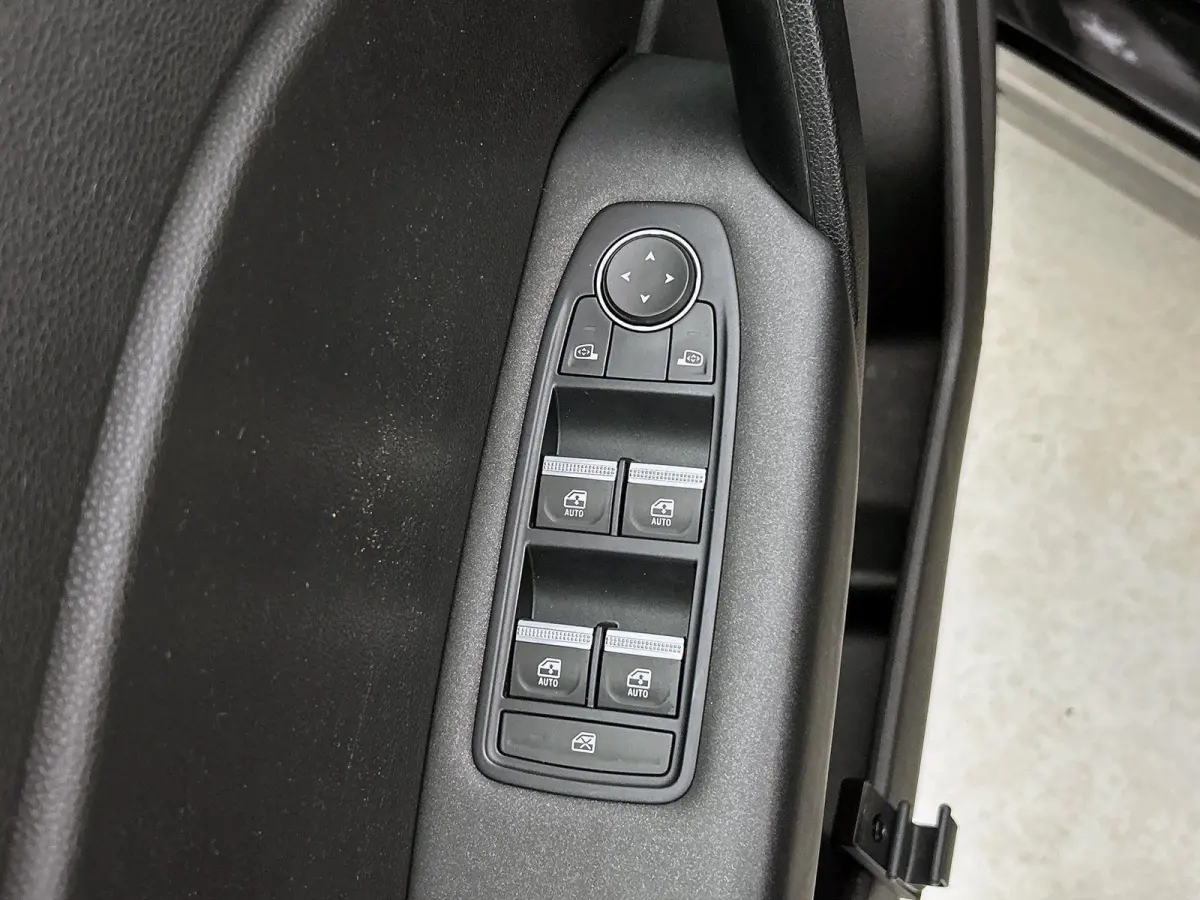 1.3 130pk Intens Automaat | Navigatie | Climate Control | Cruise Control | Parkeersensoren | Keyless Entry/Start | Apple Carplay/Android Auto |