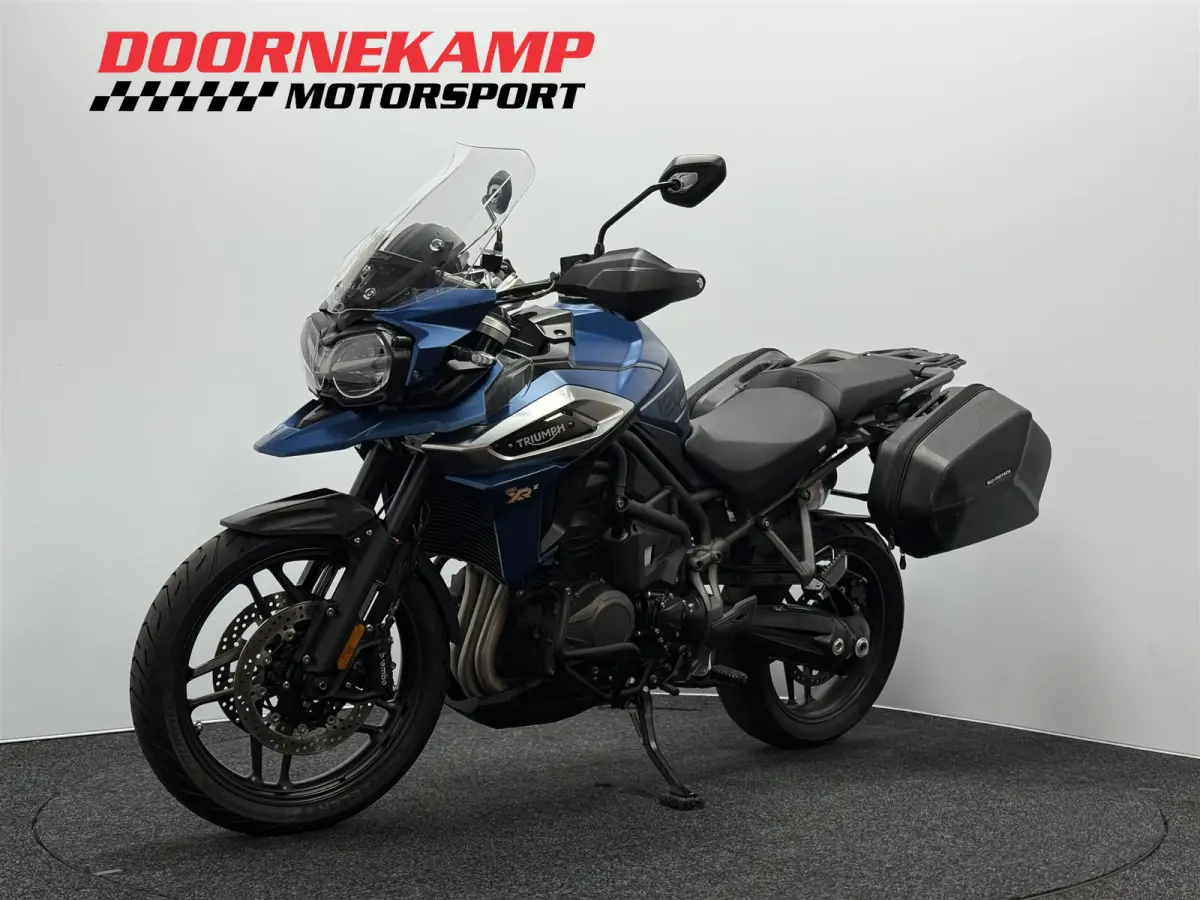 1200 XRX