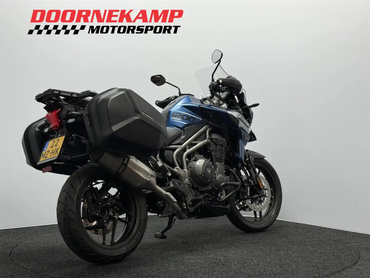 1200 XRX