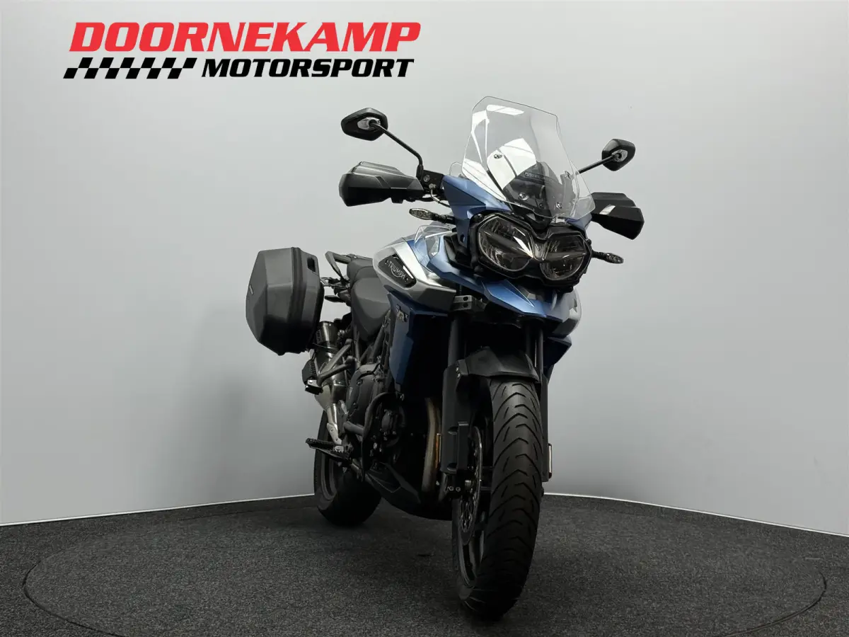 1200 XRX