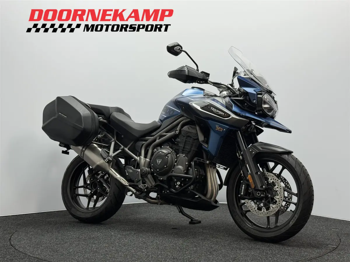 1200 XRX