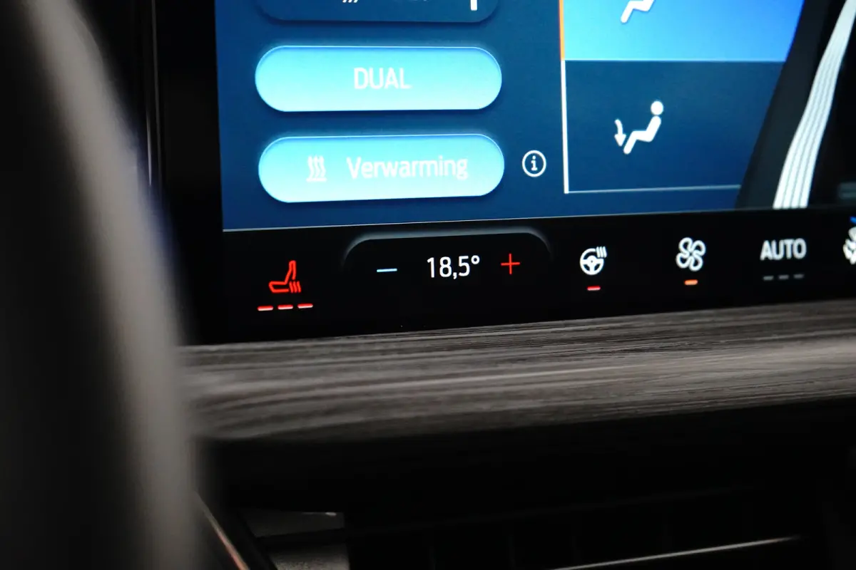 2.5 PHEV Active X | Achterbank verwarmd | Achteruitrijcamera | Apple Carplay/Android Auto|telefoonintegratie premium