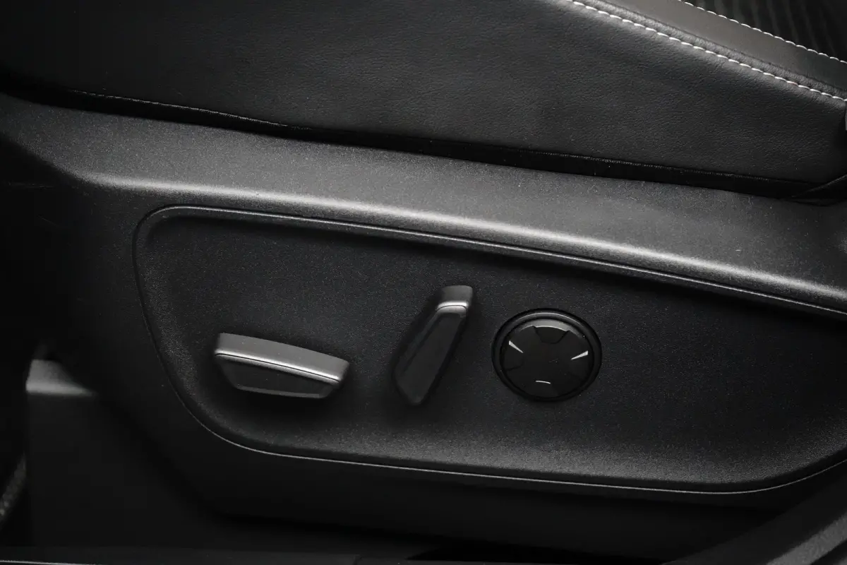 2.5 PHEV Active X | Achterbank verwarmd | Achteruitrijcamera | Apple Carplay/Android Auto|telefoonintegratie premium