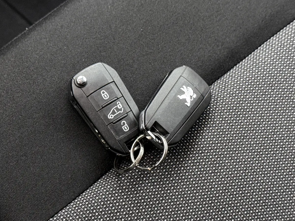 2.0 BlueHDI 145pk L2 Automaat Schuifdeur L+R Stoelverwaring Cruise control