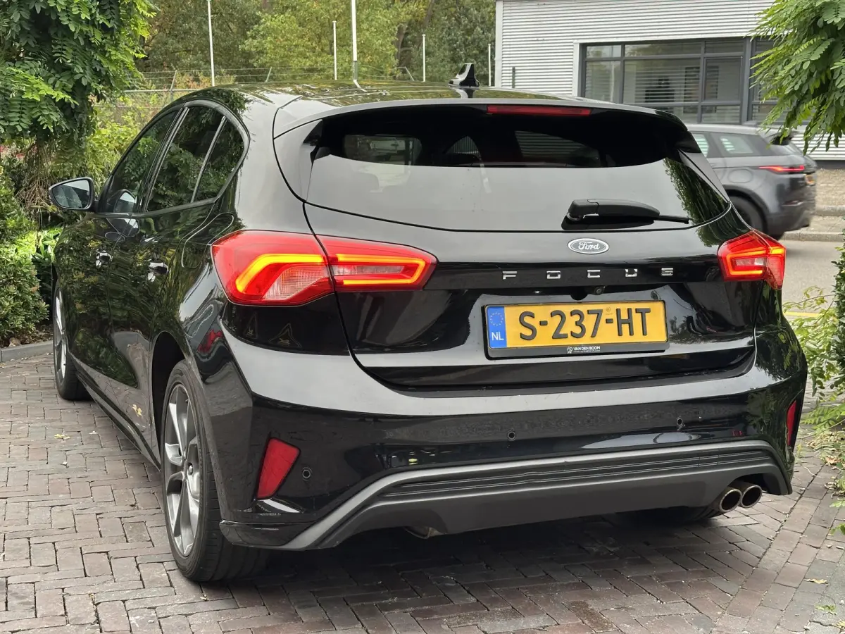 1.5 EcoBoost ST Line Business Pano Navi Automaat