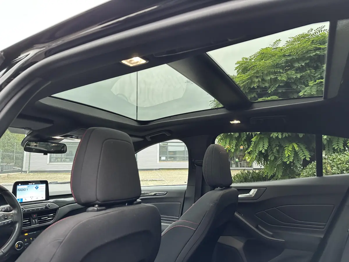 1.5 EcoBoost ST Line Business Pano Navi Automaat