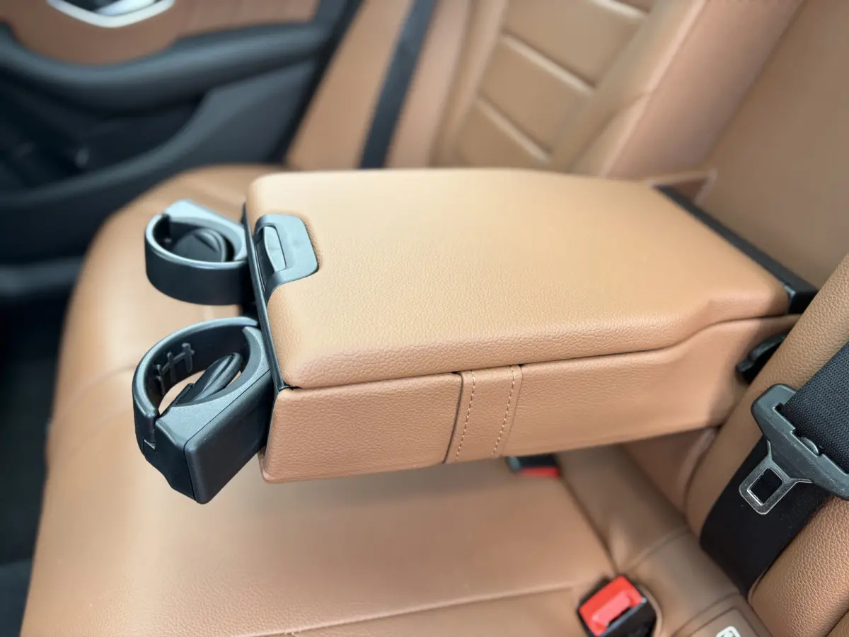 180 Business Solution AMG 156pk | Virtual Cockpit | Achteruitrijcamera | Bluetooth | Cruise control adaptief met stop&go en stuurhulp | DAB | Elektrisch glazen panorama-dak | Matrix led kopl