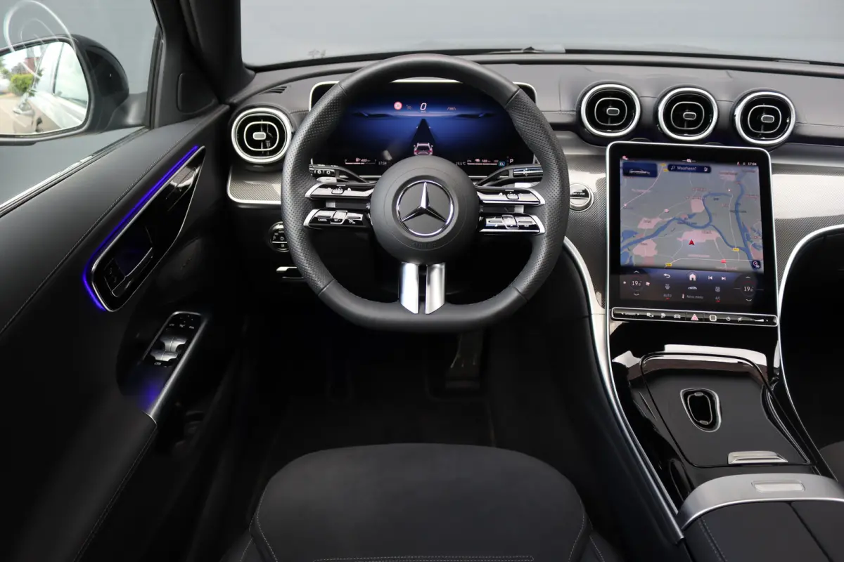 300 e AMG Line | Distronic | Panoramadak | Sfeerverlichting | Camera | Nightpakket | Verwarmd Stuurwiel | Stoelverwarming | Spoorassistent |
